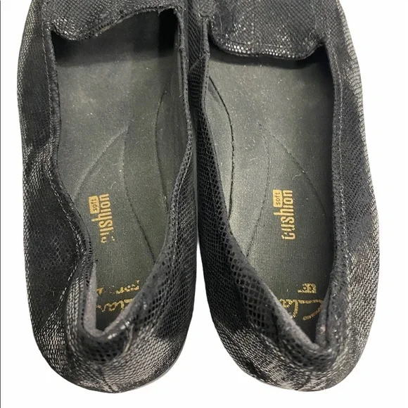 CLARKS | loafers black leather cushion 9.5 - Picture 4 of 7